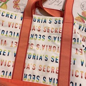 Brand new never used Victoria secret bag.